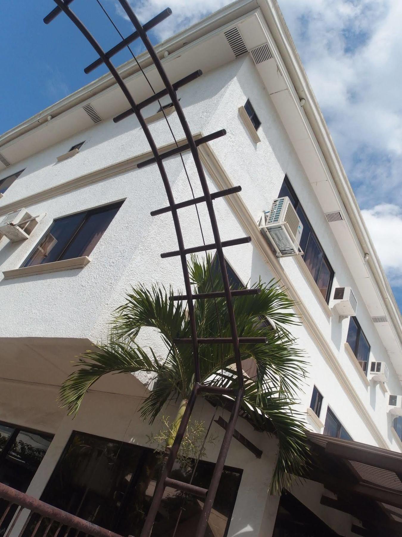 Sipalay Jamont Hotel Exterior foto