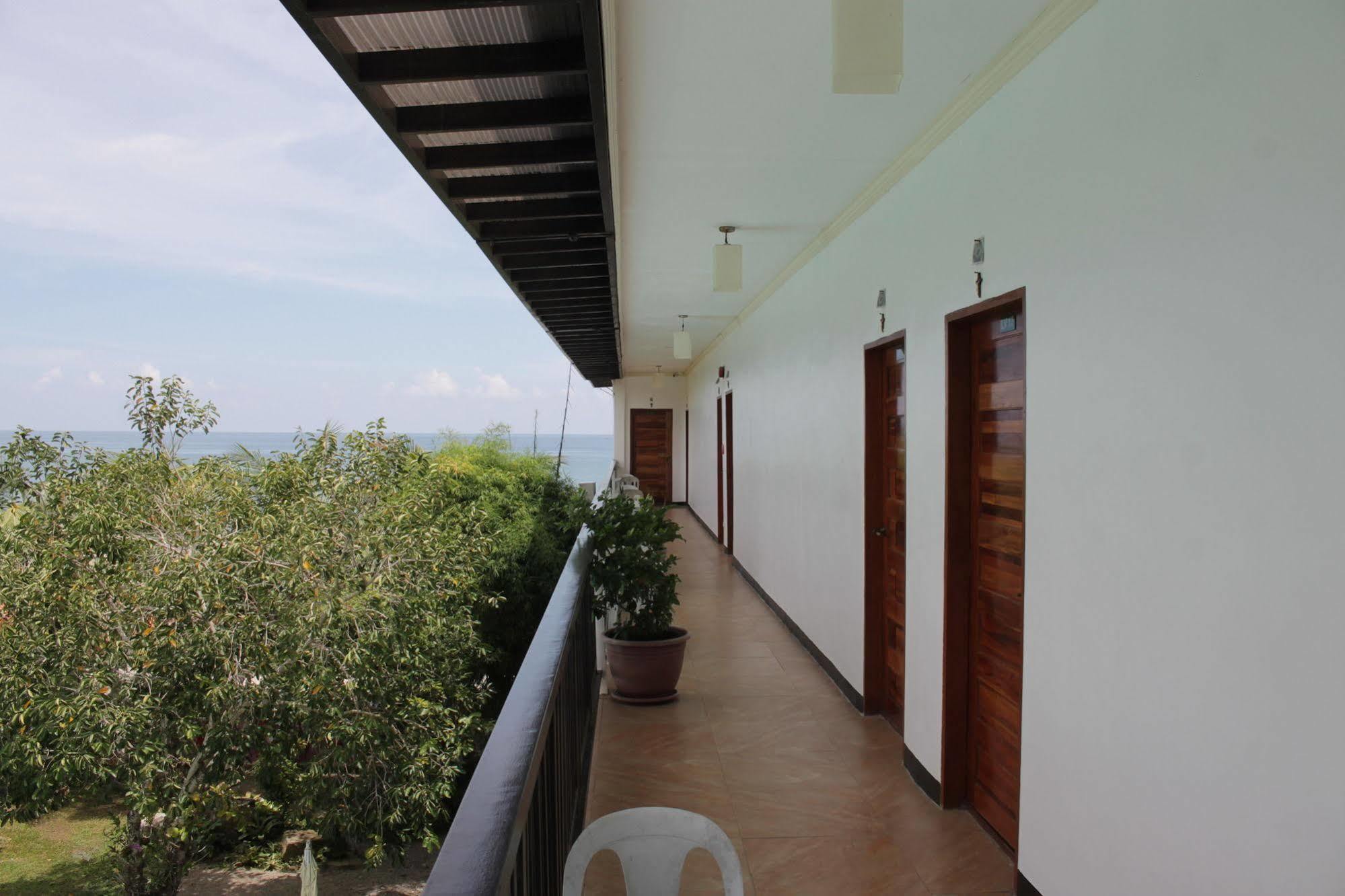 Sipalay Jamont Hotel Exterior foto