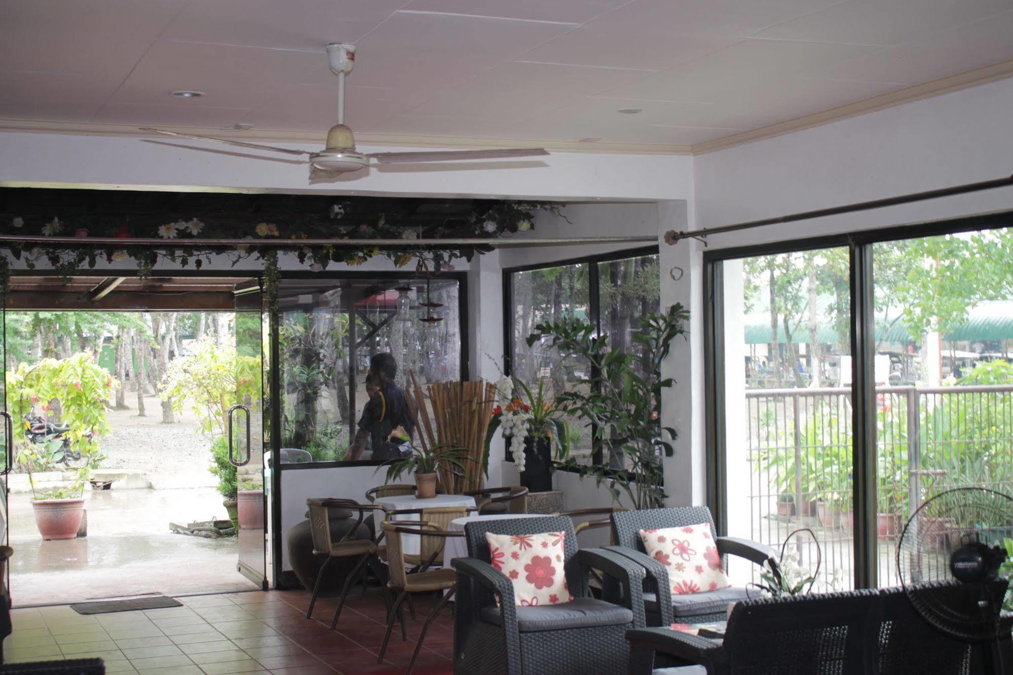 Sipalay Jamont Hotel Exterior foto