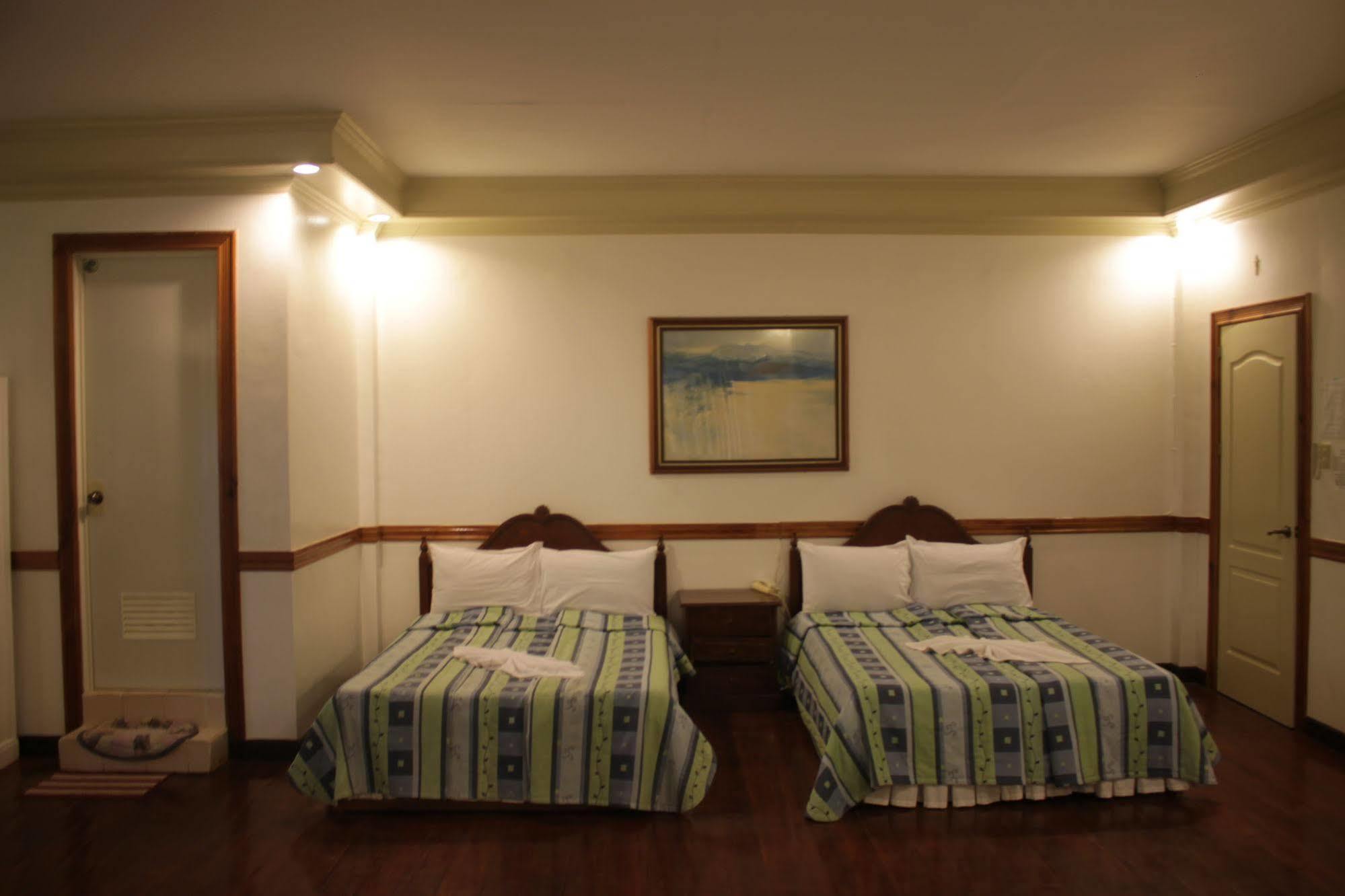 Sipalay Jamont Hotel Exterior foto