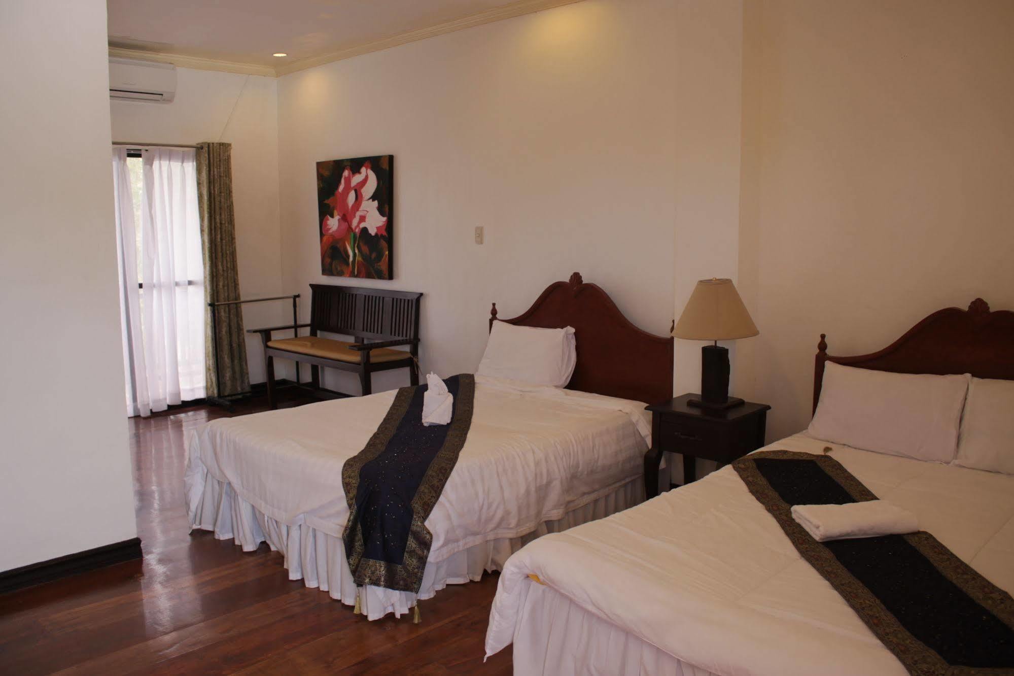 Sipalay Jamont Hotel Exterior foto